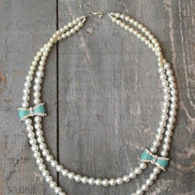 Pearls and Bows Necklace