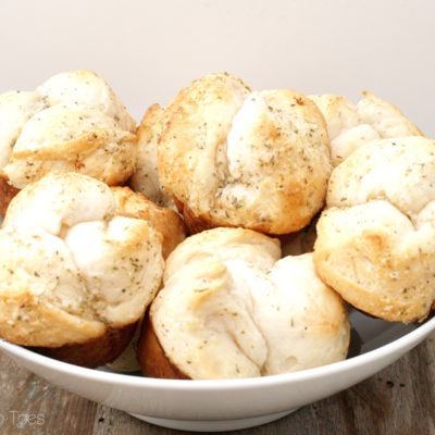 Quick and Easy Parmesan Garlic & Herb Rolls