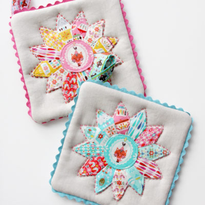 Vintage Kitchen Dresden Potholders