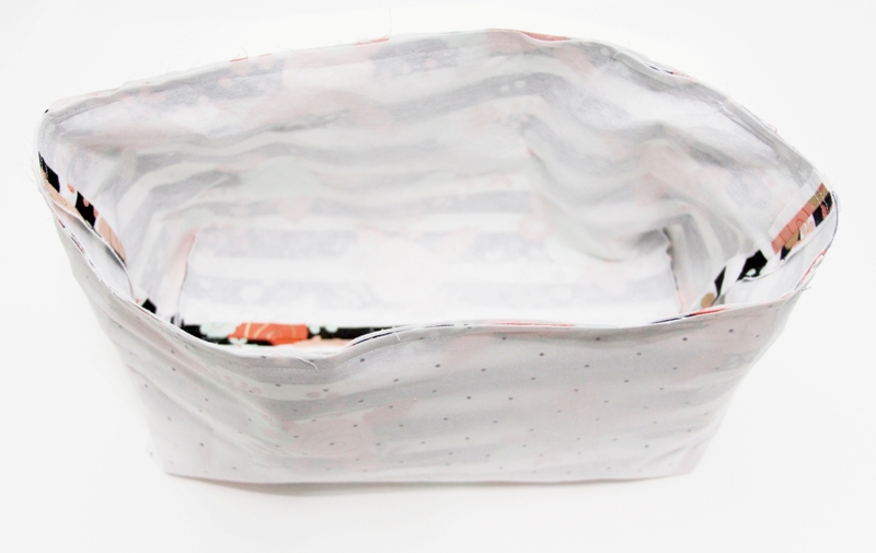 DIY Fabric Storage Basket featured by top US sewing blog, Flamingo Toes: Sewing Basket Lining and Outside Together