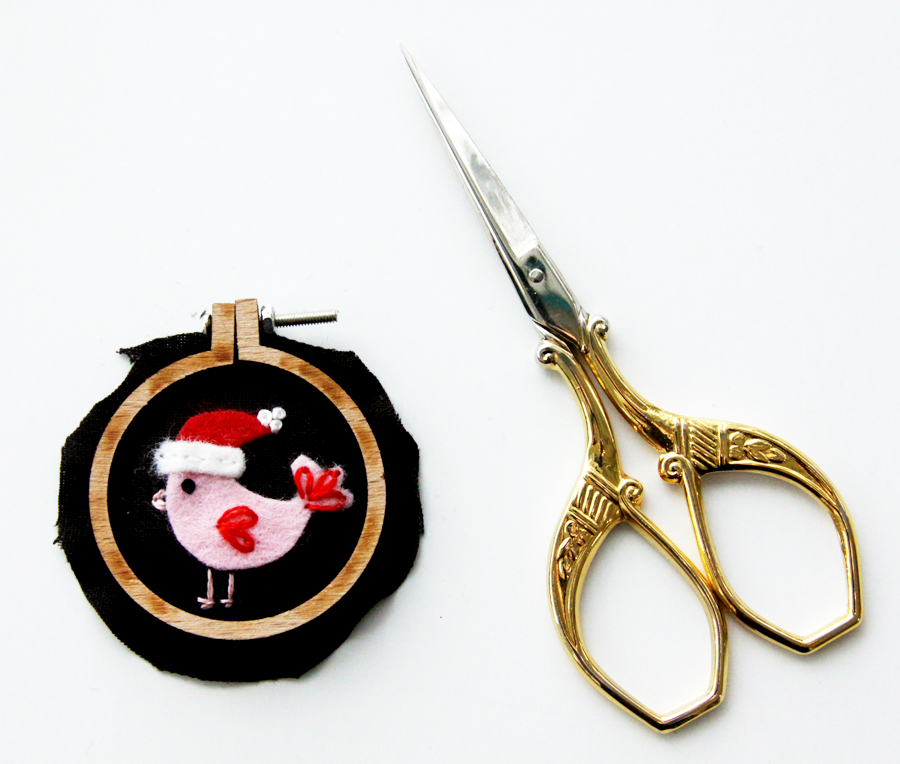 Sweet Fabric and Felt Birdhouse Hoop Ornament