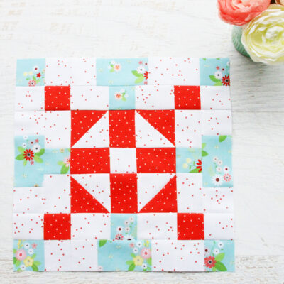 Merry Mini Quilt Sewalong Block 2