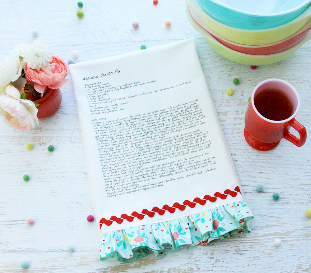 Personalized Recipe Dish Towels DIY by popular Tennessee quilting blog, Flamingo Toes: image of a personalized recipe dish towel.