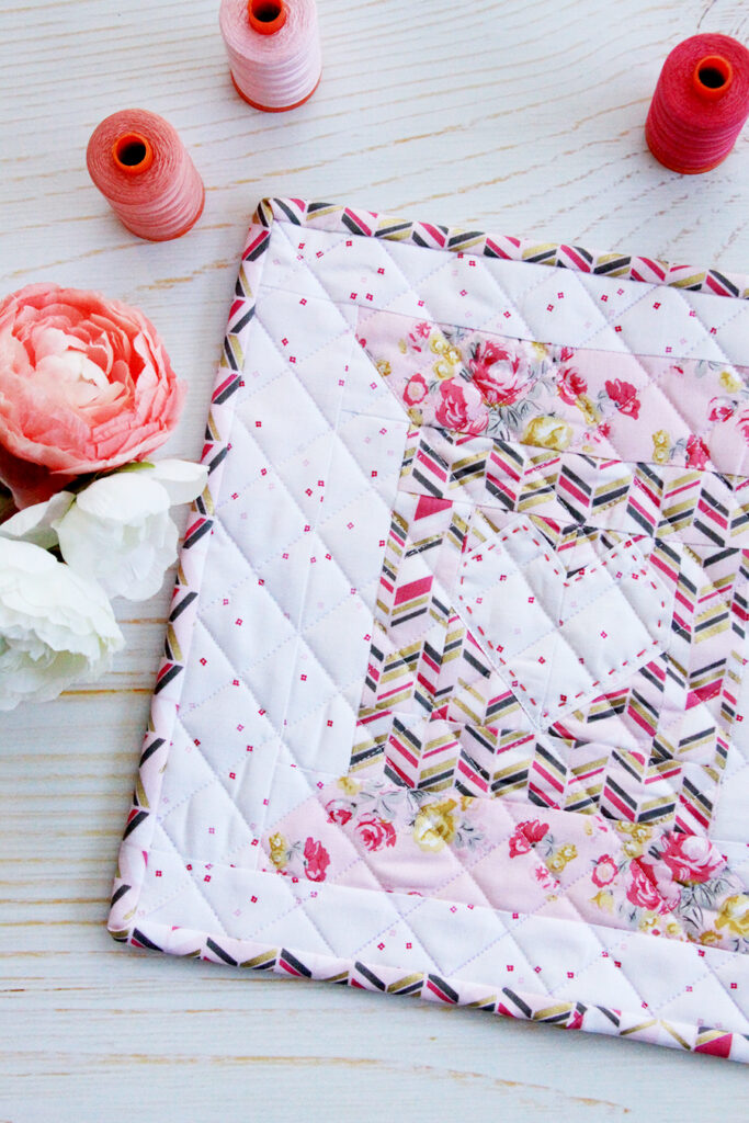 Love to Stitch Free Quilt Block Pattern