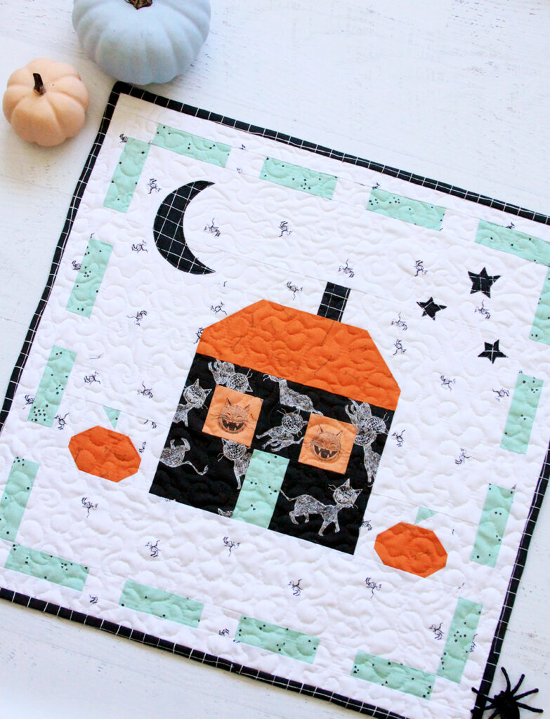 Scaredy Cat Manor Halloween Mini Quilt