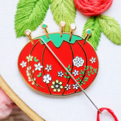 New Vintage Floral Pin Cushion Needle Minder