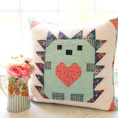 Harriet the Hedgie – Free Hedgehog Pillow Pattern